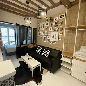 Appartement Aix, Neuf Equipe, Parijs
